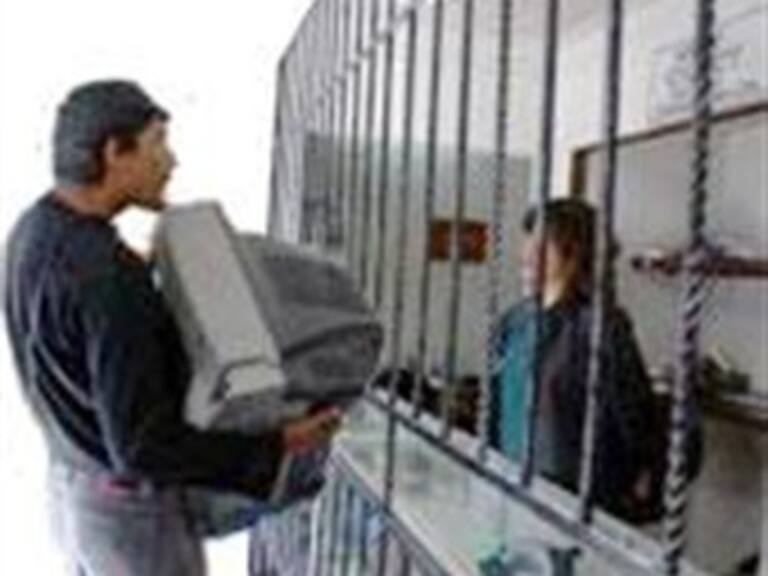 Aumenta demanda y se triplica cartera vencida en casas de empeño