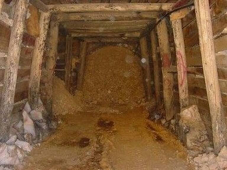 Mueren seis trabajadores tras colapsar túnel en China