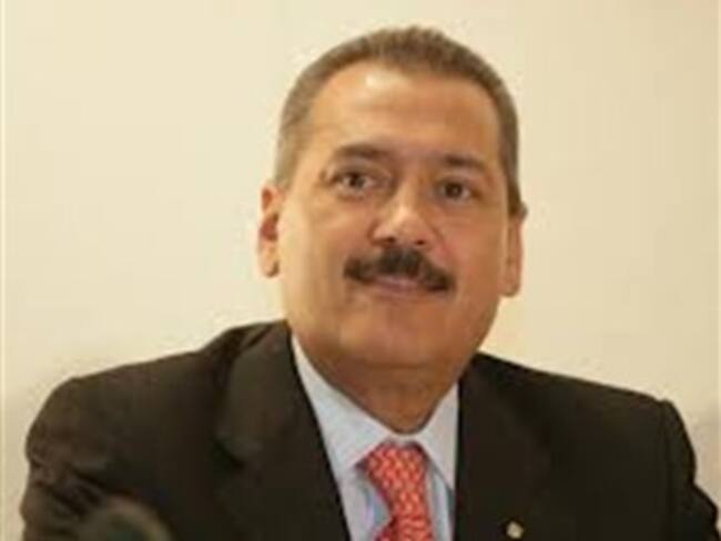 La voz de la América Latina desde México. Manlio Fabio Beltrones, diputado priísta