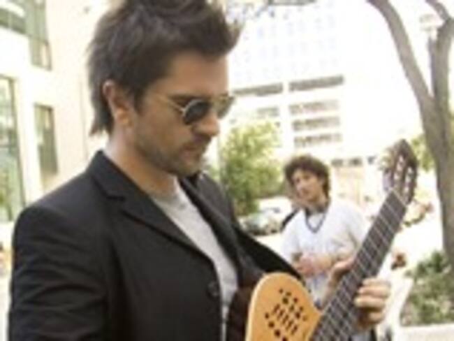 Distinguen en Colombia a Juanes como Personaje de 2008