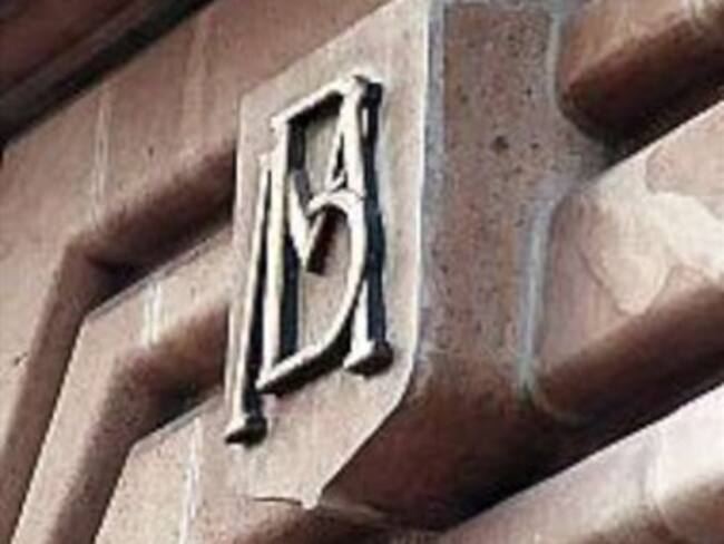 Banxico mantiene sin cambios política monetaria