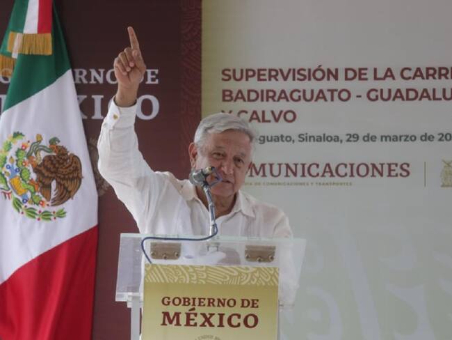 Acusa AMLO a los conservadores de quererlo aislar por el Coronavirus