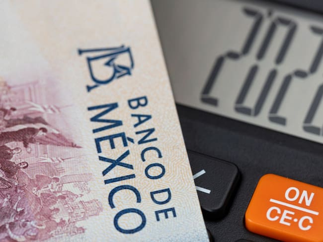 SAT confirma cuánto dinero puedes recibir en tu cuenta de banco sin declarar en abril 2026