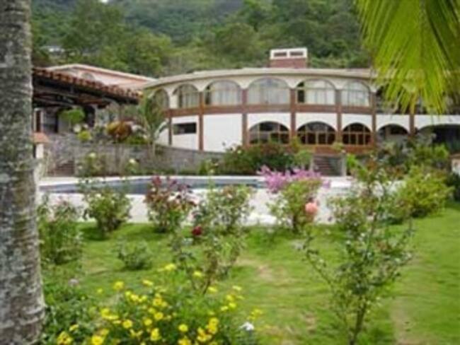 Policía colombiana incauta millonarios bienes de dirigente de las FARC