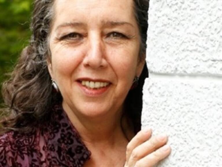 Premia Senado labor feminista de Marcela Lagarde