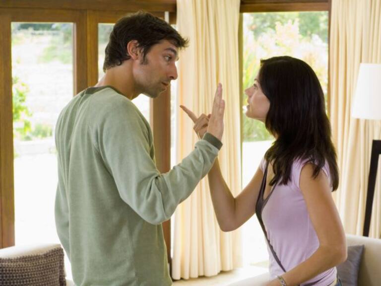 ¿Tienes una pareja controladora?