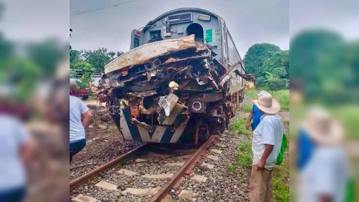 Tren Interoceánico choca contra tráiler en Chiapas; no se reportan lesionados