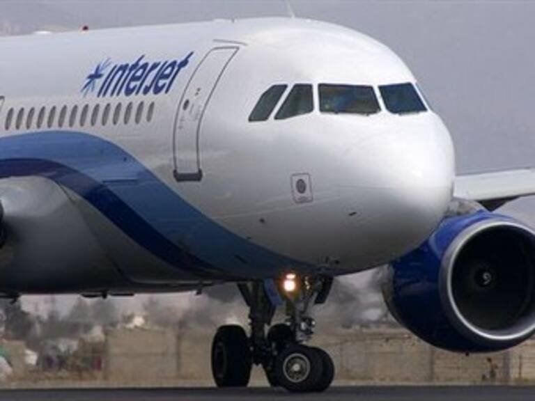 Suspenden aerolíneas mexicanas vuelos hacia EU