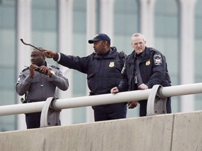 Cierran carreteras de acceso a El Pentágono tras arresto de sospechoso