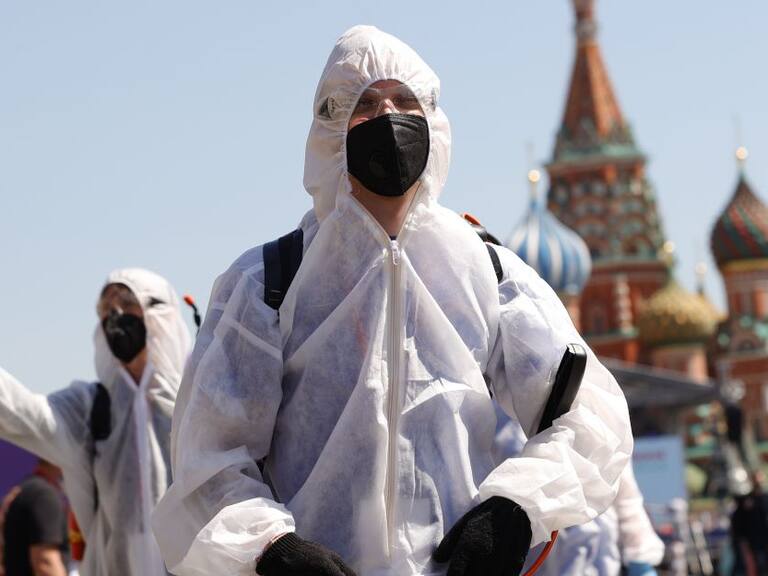 Variante Delta sigue propagándose; rompe récord de contagios en Rusia