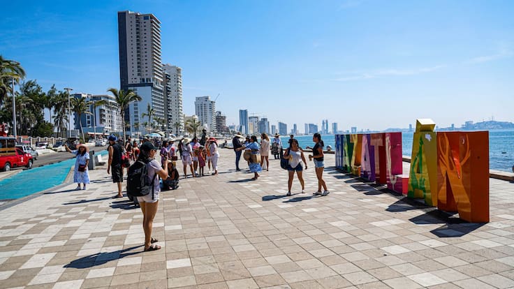 Turismo en Semana Santa 2026: Concanaco reporta arranque lento en Mazatlán, Acapulco y Quintana Roo