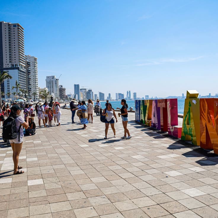 Turismo en Semana Santa 2026: Concanaco reporta arranque lento en Mazatlán, Acapulco y Quintana Roo