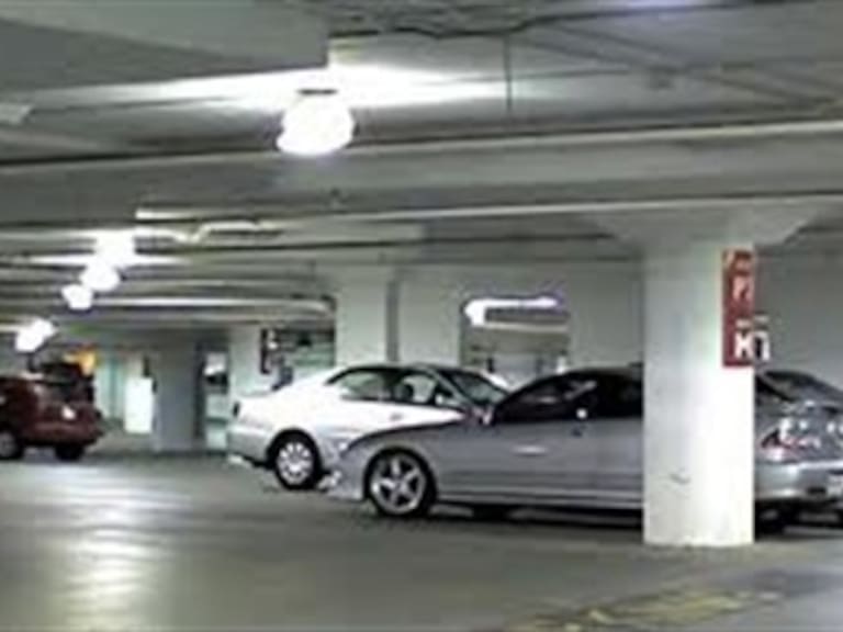 Suspende Profeco 63 estacionamientos