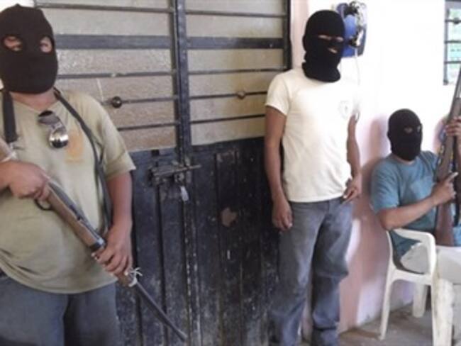 Crean red entre 40 municipios de Guerrero. Bruno Plácido, líder de la policía comunitaria en Ayutla. 31/01/13