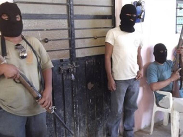 Crean red entre 40 municipios de Guerrero. Bruno Plácido, líder de la policía comunitaria en Ayutla. 31/01/13