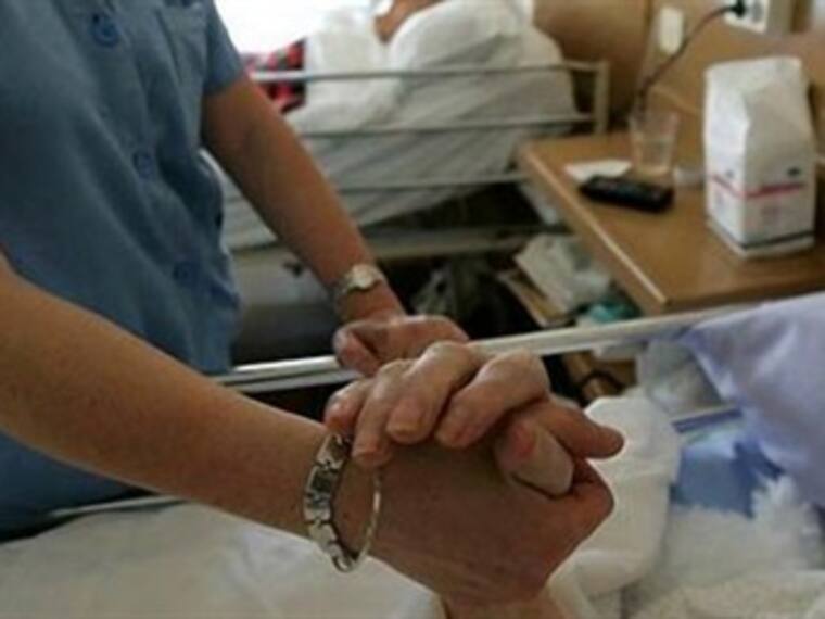 Mes de la voluntad anticipada. Eugenio Castañeda, notario. 27/02/13