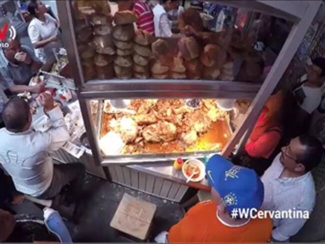 ¿Cómo se prepara una torta de carnitas?