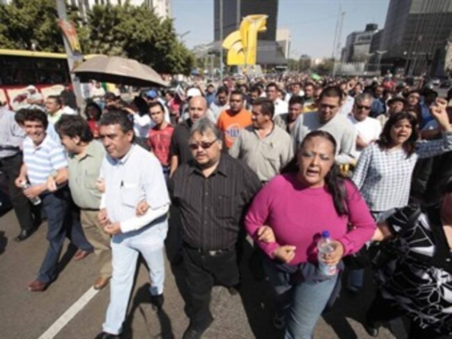 Cientos se manifiestan en DF para exigir alto a inseguridad