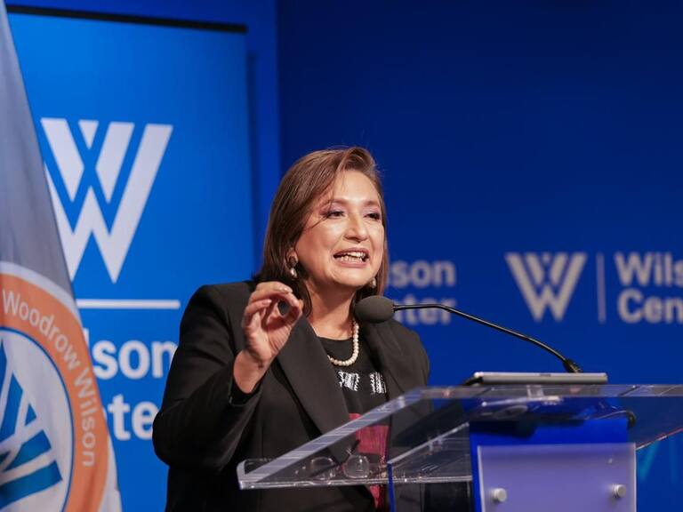 Xóchitl Gálvez pidió a Biden no dejarse chantajear por AMLO