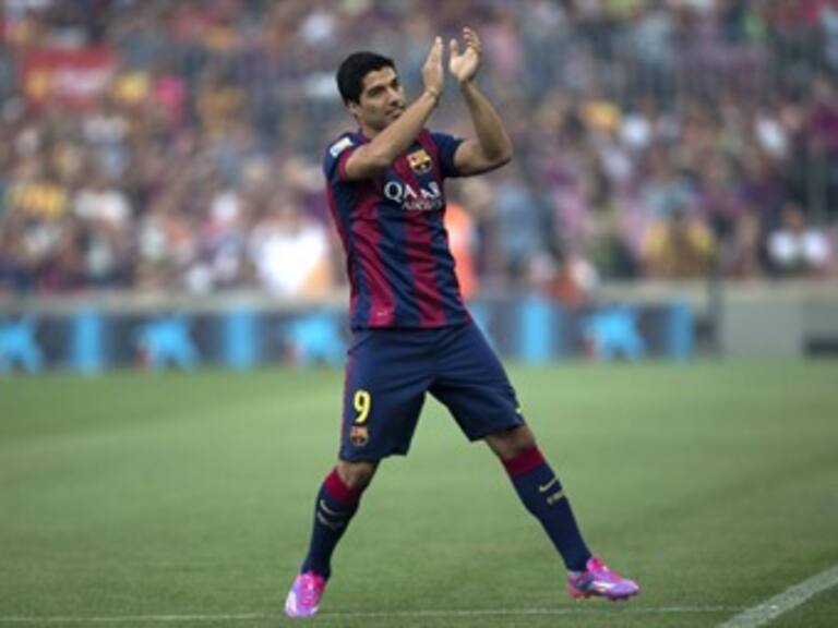 Es ovacionado Luis Suárez en su primer contacto con la afición