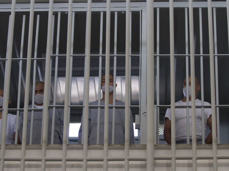 Eliminar prisión preventiva liberaría a 68 mil presuntos delincuentes: Segob.