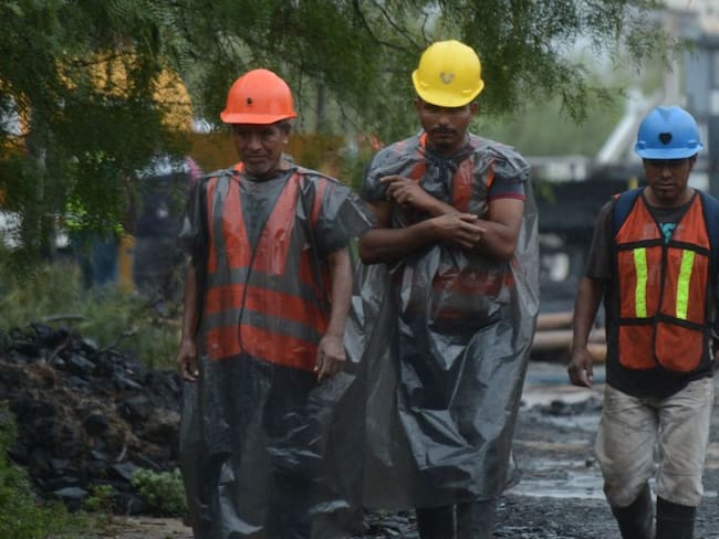 Supervivencia de mineros atrapados sería un milagro: Minero rescatado Chile