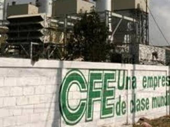 Se incendia subestación de CFE en el Edomex