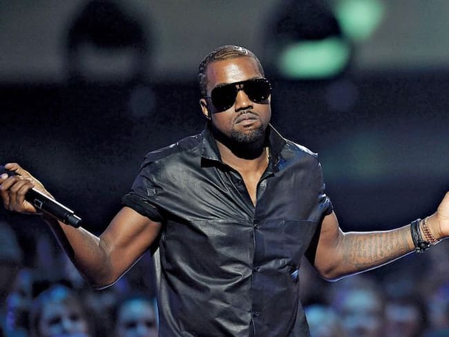 Kim Kardashian publica foto de Kanye West dormido y el Internet lo convierte en un meme