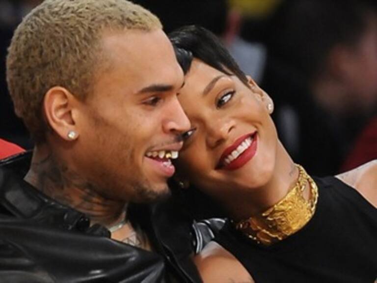 Regalará Rihanna automóvil de lujo a Chris Brown por su cumpleaños