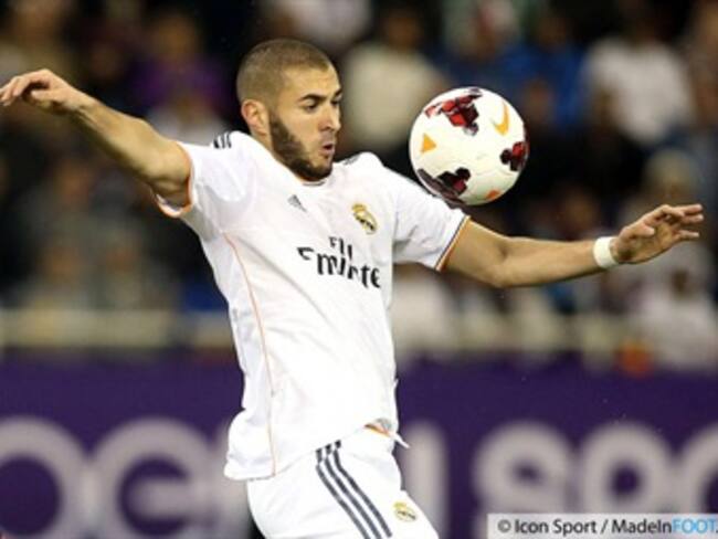 Examinan a Benzema por lesión