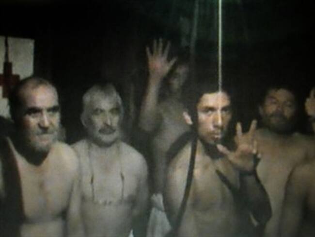 Familiares de boliviano atrapado en mina chilena en 'ansiosa espera'