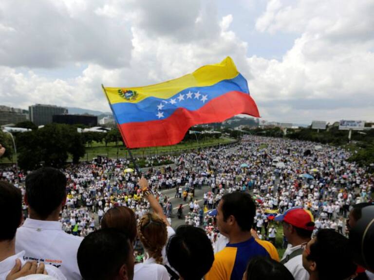 Las elecciones venezolanas se celebran en medio del rechazo internacional
