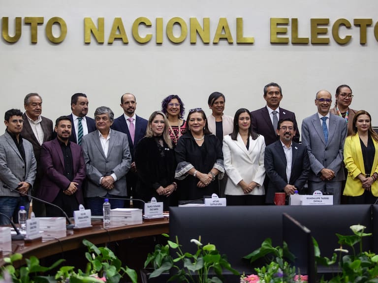 Blanca Yassahara Cruz García, Frida Denisse Gómez Puga y Arturo Manuel Chávez López, tomaron protesta como Consejeras y Consejero Electorales en el INE el pasado 22 de abril