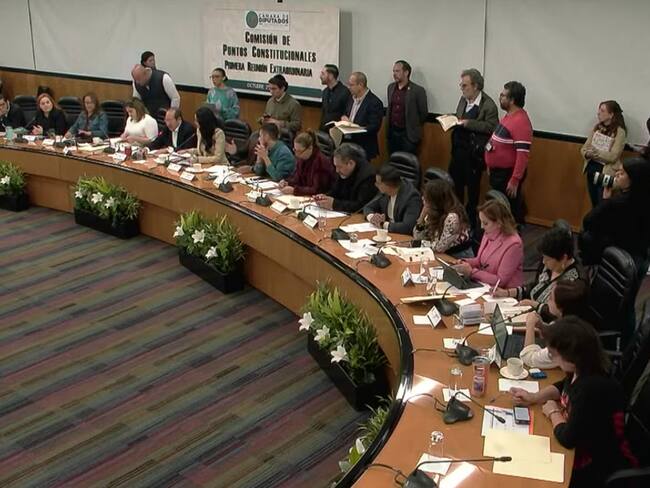 Comisión de Puntos Constitucionales de San Lázaro en sesión permanente para discutir “Supremacía Constitucional”