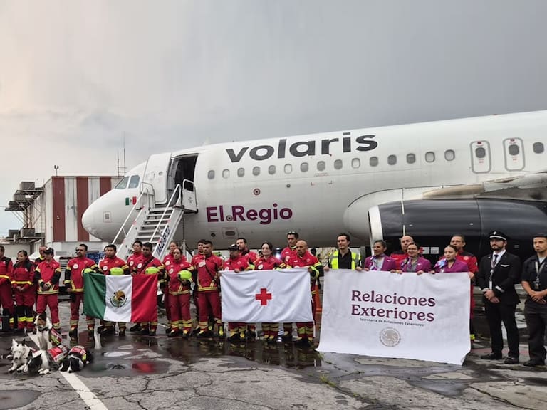 Una nueva célula de rescatistas especializados se sumó esta tarde para viajar a Venezuela en busca de víctimas de los sismos registrados.