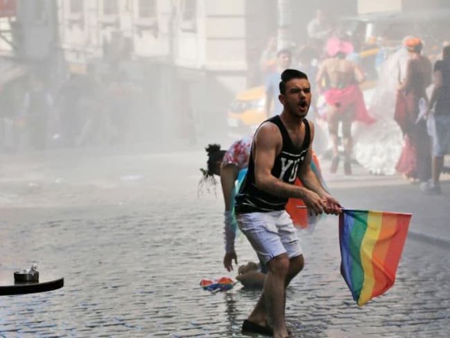 Turquía prohíbe eventos LGBTI por “seguridad pública”