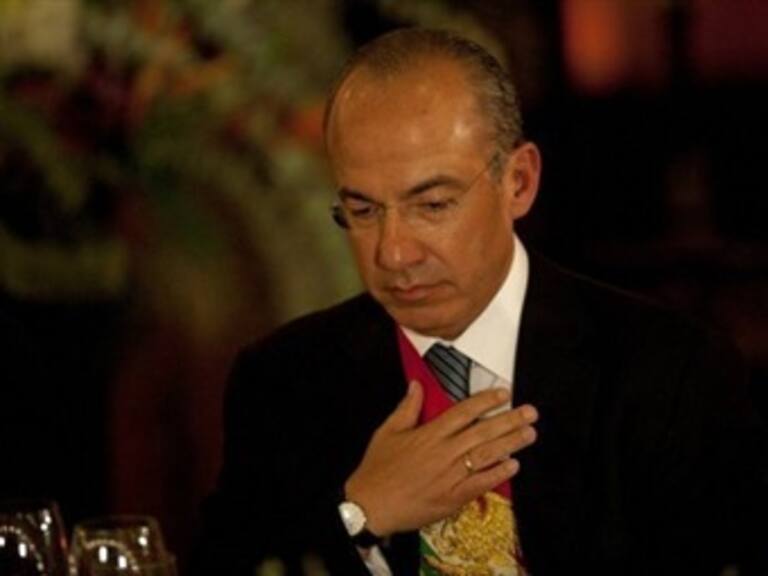 Avalan en comisiones condecoración de España a Felipe Calderón