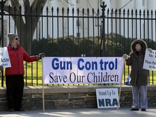 Conmemora EUA masacre en Sandy Hook sin leyes estrictas contra armas