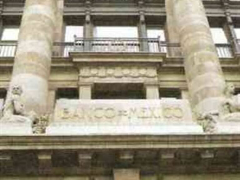 Mantiene Banxico tasa de interés en 4.5%