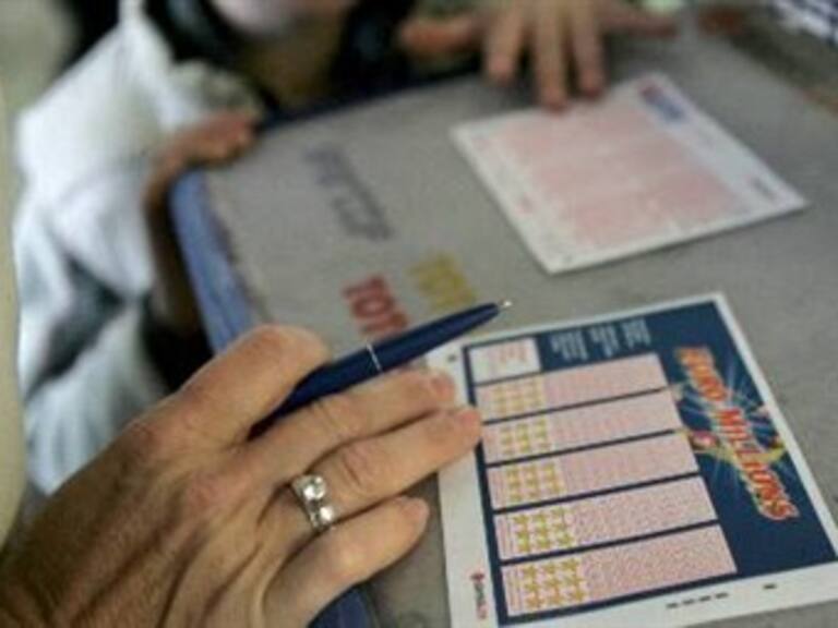 Ganan lotería europea dos británicos