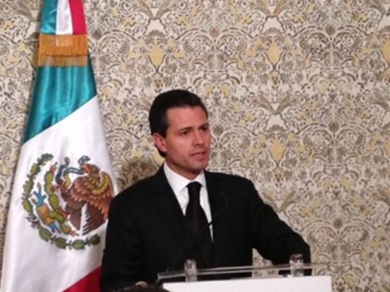 Dialoga EPN con Papa Francisco