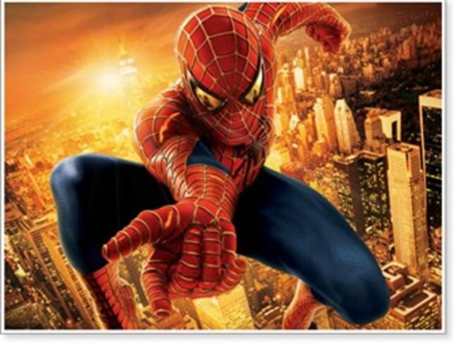 Cae actor desde plataforma en ensayo de Spider-Man en Broadway