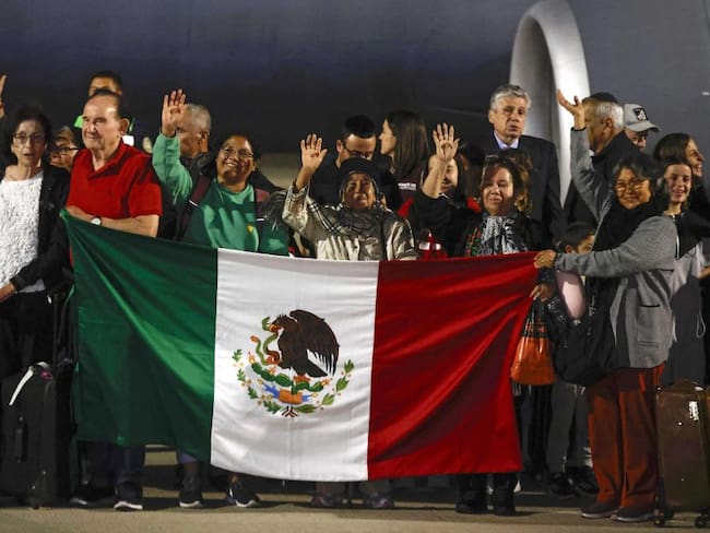 Rescata Puente Aéreo mexicano de Israel a 158 connacionales