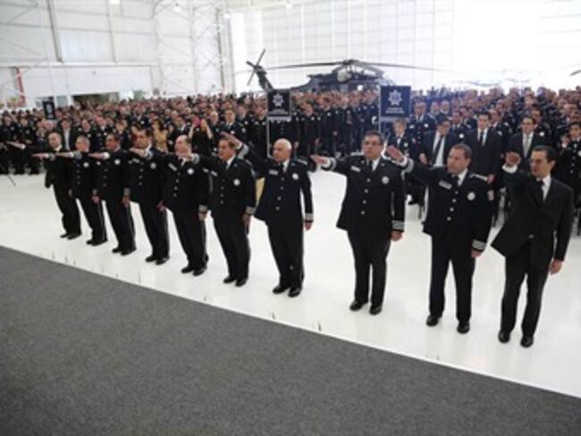 Un Policía Federal debe ser sinónimo de respeto y ejemplo: Mondragón y Kalb