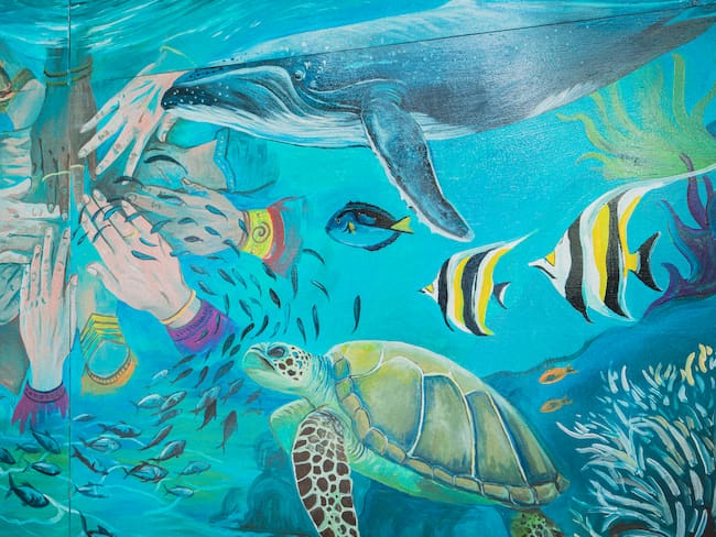 Crean mural en la CDMX para celebrar tratado global que protege a los océanos