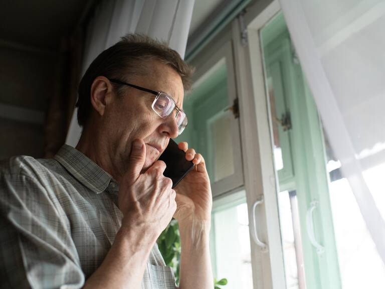 Los delincuentes harán lo posible por que digas "SÍ" en la llamada telefónica