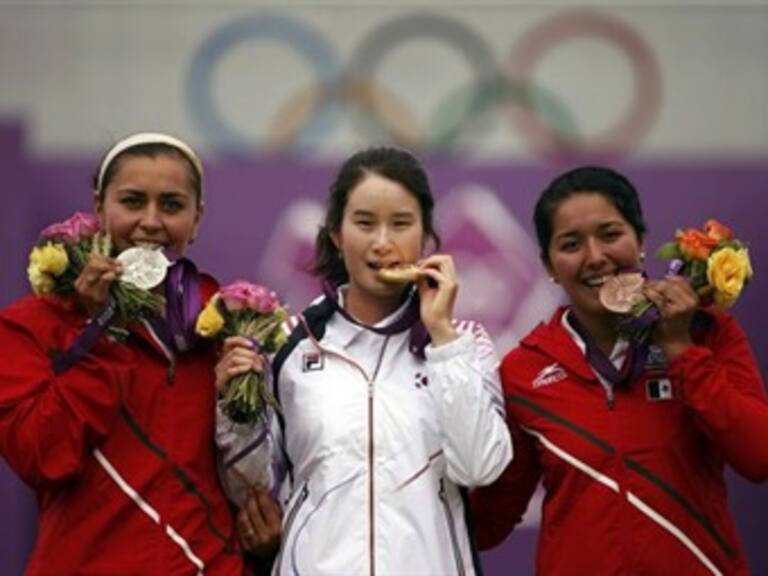 Ganan medallas Aída Román y Mariana Avitia en tiro con arco