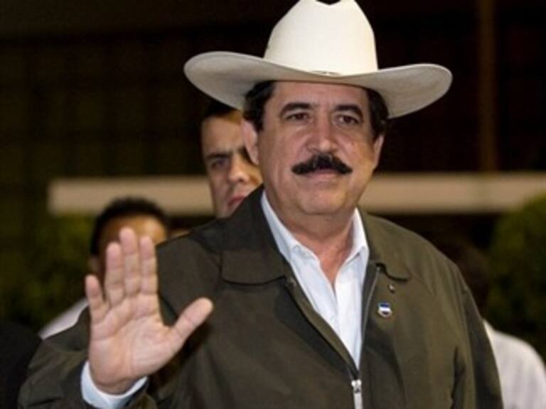 Arriba a México Manuel Zelaya