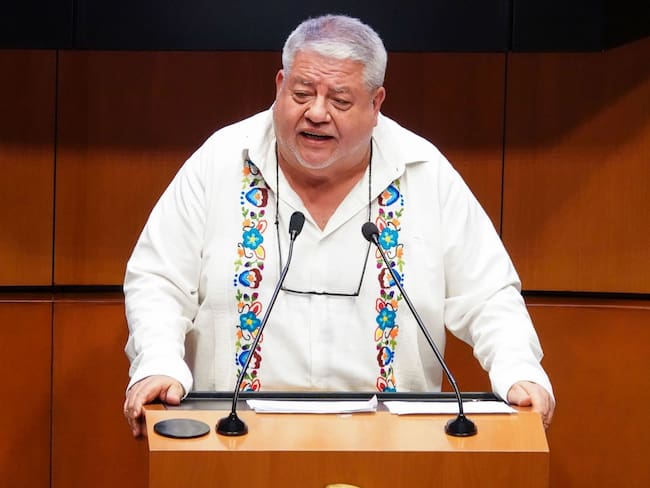 Ley antimemes: Senador de Morena aclara que no se sancionará la sátira ni crítica política