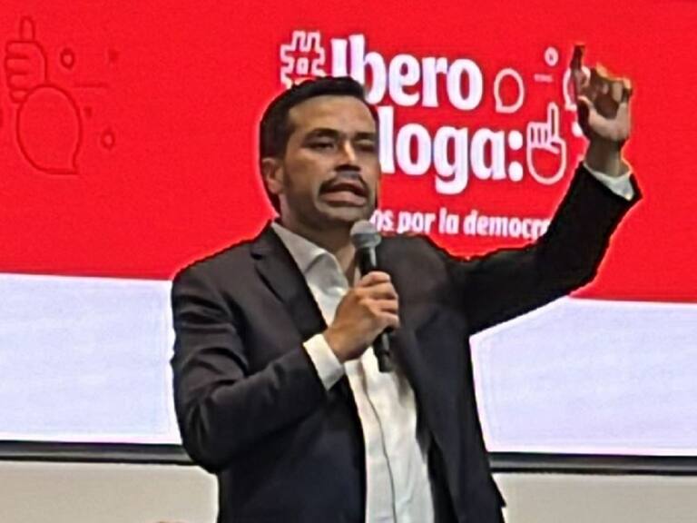 El candidato presidencial de MC visitó la Ibero como parte de su agenda rumbo a las elecciones del 2 de junio